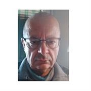 Ingegnere Ex Insegnante ora in NASPI,lez di Matematica, Fisica,Dis tecnico, Inglese. Tel EM